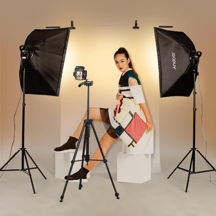 Studio Softbox Light Kit with 4in1 E27 Lamp Holder with 50x70 cm Softbox and Stand